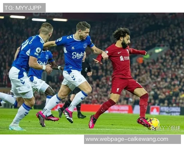 利物浦与巴黎圣曼对决阵容分析及比赛前瞻